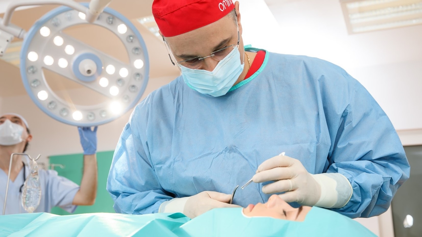 Chirurgie estetica faciala